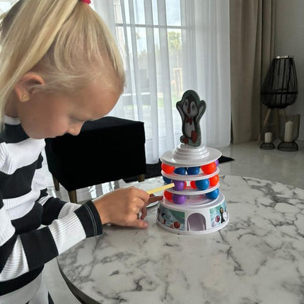Kruzzel Penguin on the Tower - Behendigheidsspel voor Kinderen