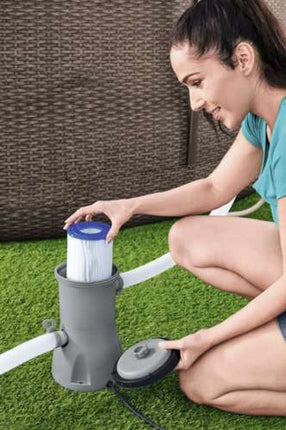Bestway Filterpomp - 3028 l/u - Voor Zwembaden tot 17400 Liter