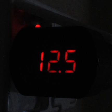 Bigstren Voltmeter 12V / 24V - Digitale Spanningsmeter voor Sigarettenaansteker